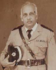 photo of a police officer from Sri Lanka